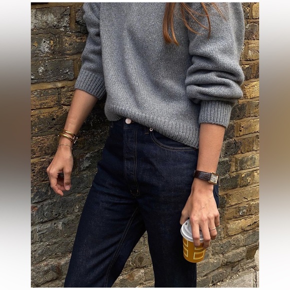 NWOT DOEN Geonna Cashmere V-neck Sweater in Morning Mist Gray - Picture 2 of 12